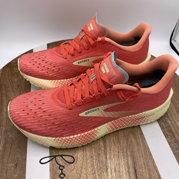 Brooks Hyperion Tempo Women's Size 8 B Shoes Coral Flan Running Gym - Picture 2 of 8